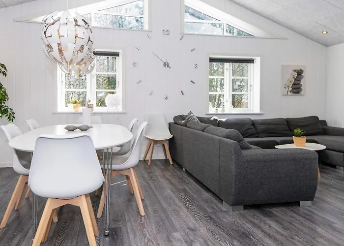 8 Person In Ringkøbing