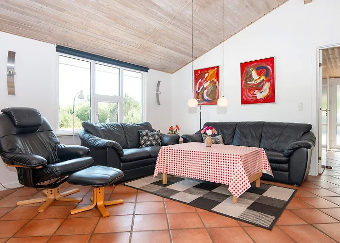 بيت للعطل 8 Person In *