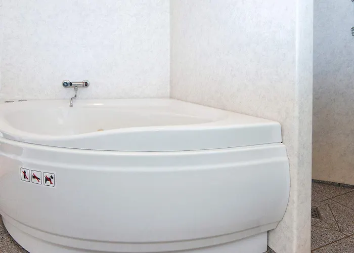 بيت للعطل 8 Person In